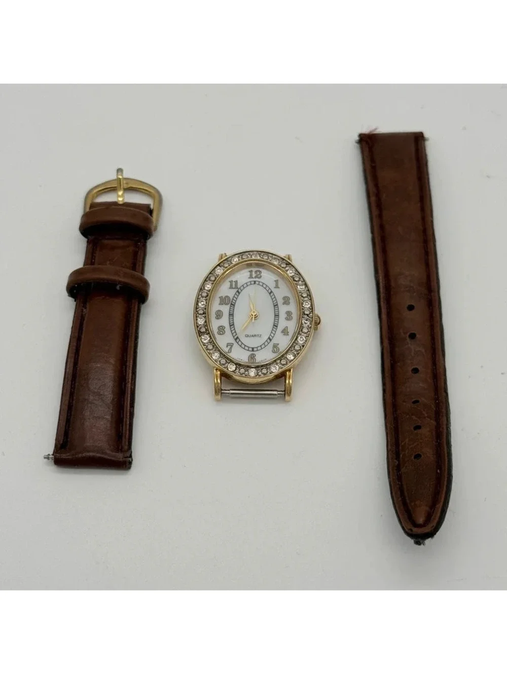 Avon Quartz Mother of Pearl Wrist Watch MOP